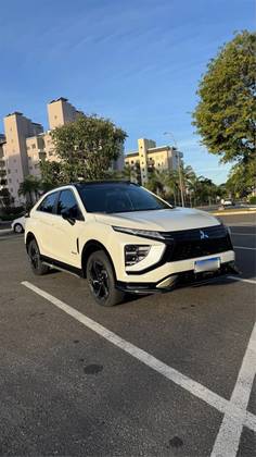 MITSUBISHI ECLIPSE CROSS 1.5 MIVEC TURBO GASOLINA HPE-S BLACK S-AWC CVT MITSUBISHI ECLIPSE CROSS 1.5 MIVEC TURBO GASOLINA HPE-S BLACK S-AWC CVT